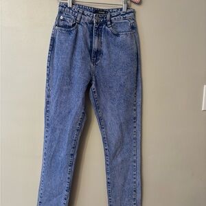 Missguided + High Rise Blue Jeans